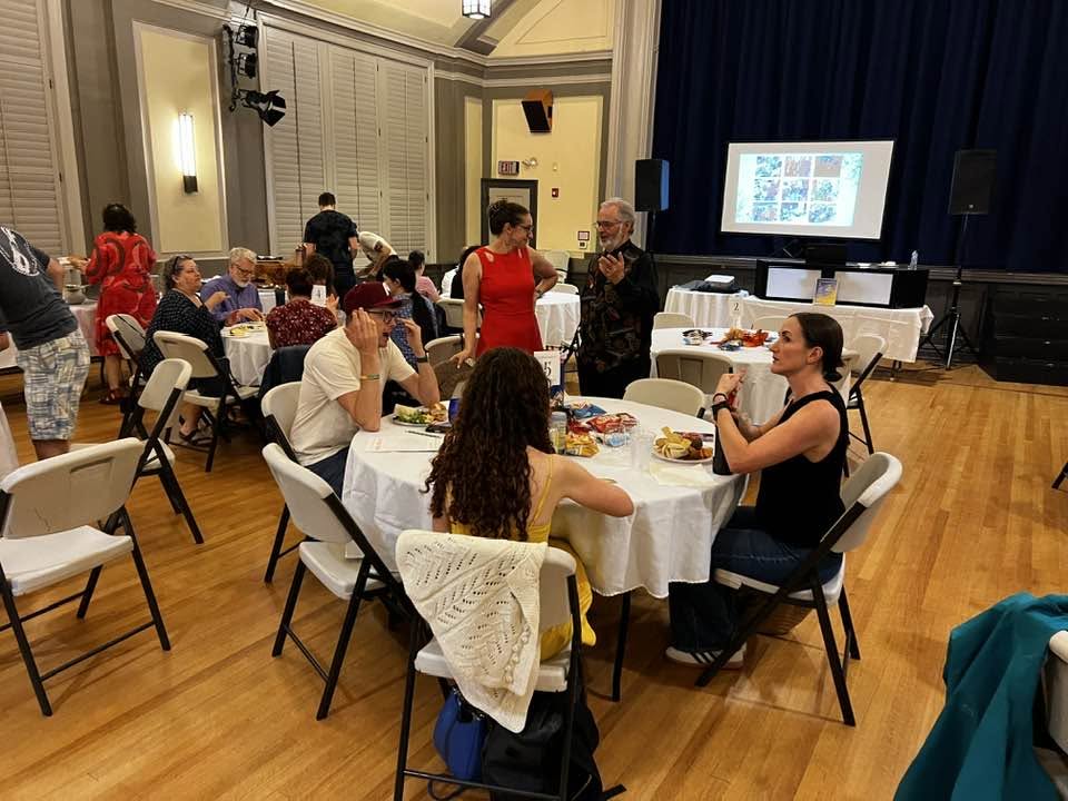 Patron's enjoy Quizzo night